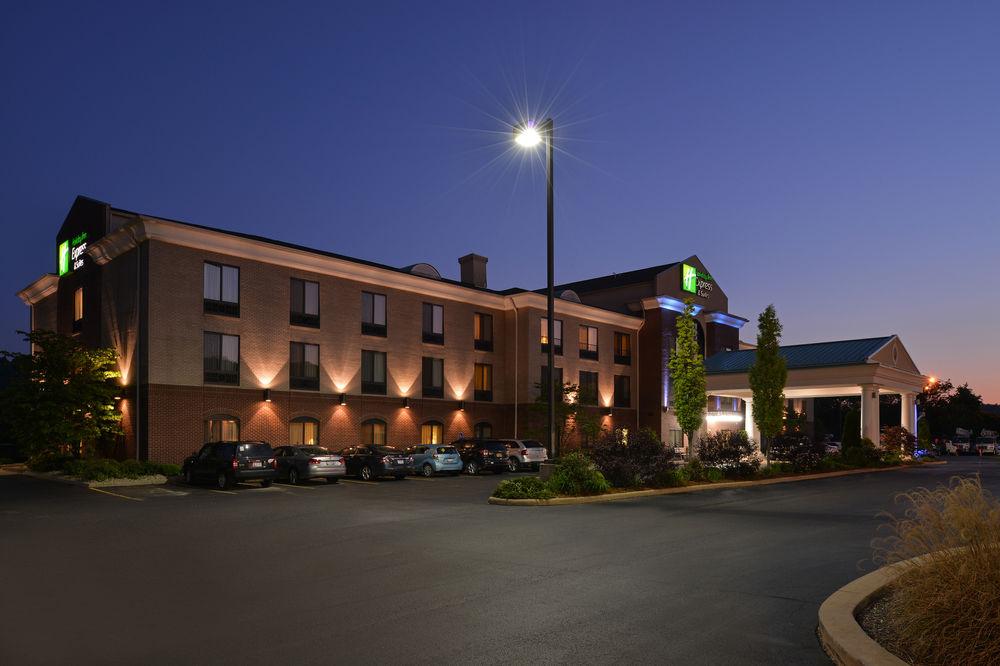 Holiday Inn Express Hotel & Suites Athens By Ihg Exterior photo