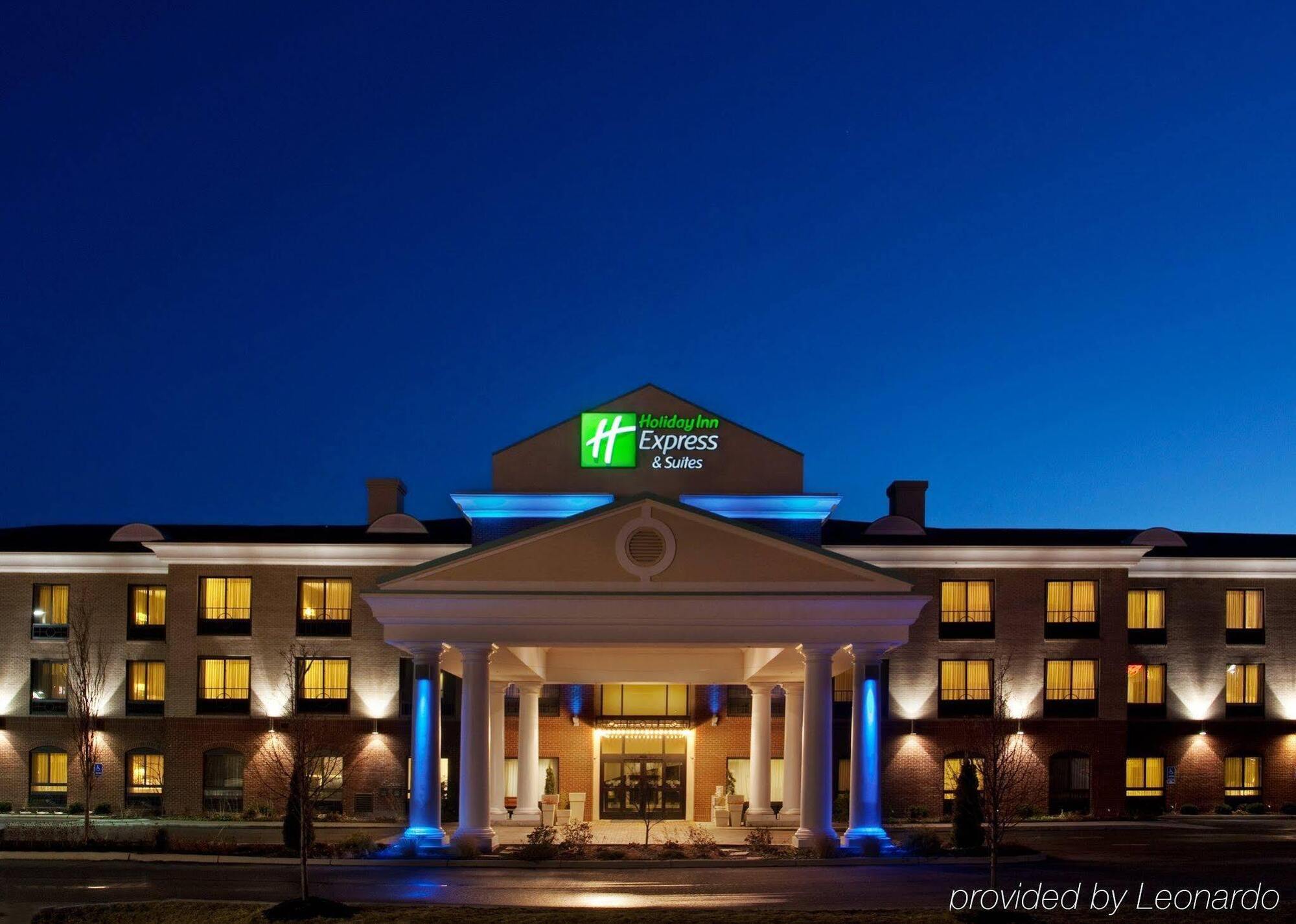 Holiday Inn Express Hotel & Suites Athens By Ihg Exterior photo